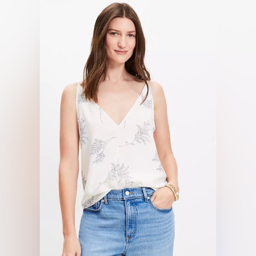 Leafed double v cami | Large | whisper White